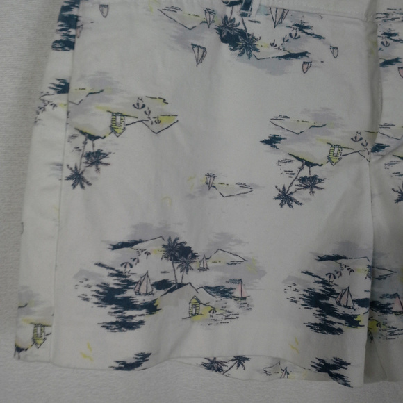 Old Navy shorts 2 Pixie White Sailboats Vacation - Picture 5 of 8
